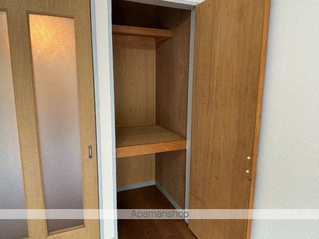 リバーハイツ豊岡の内装写真