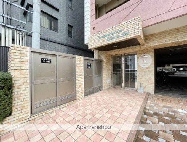 コンドミニアム薬院駅の外観写真