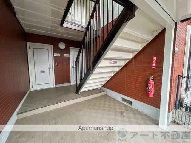 ハイランド玉尾の玄関写真