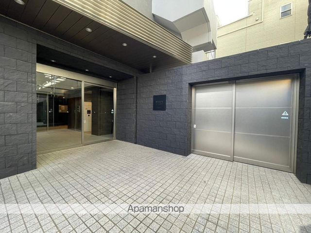 ミリアレジデンス新宿御苑の玄関写真