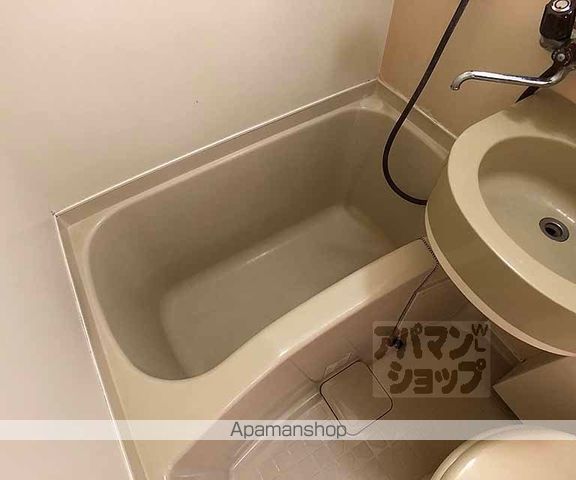 エクレーヌ御池の内装写真