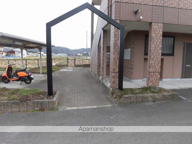 ルーラルヒルズの玄関写真
