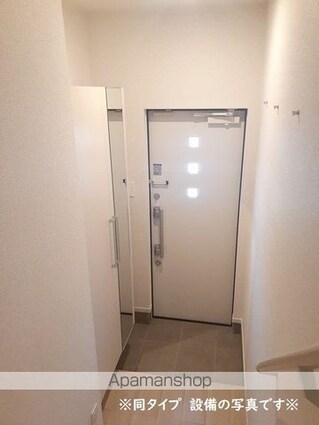 ワイ　ウィステリア[2LDK/62.61m2]の洗面所2