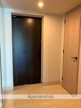 東京都文京区本駒込５丁目[2LDK/59.96m2]の玄関