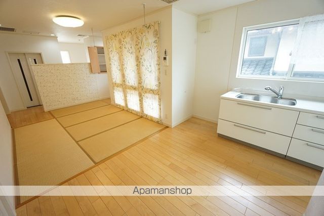 下穂積戸建て貸家の内装写真