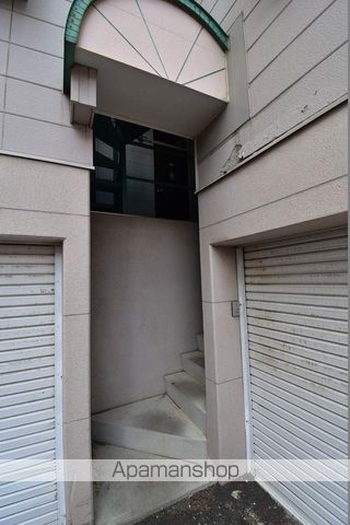 ファーミントンアヴェニューの外観写真