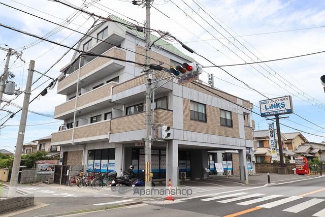 ラパンジール城陽の外観写真