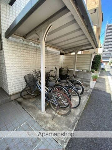 サントピア浦和の玄関写真