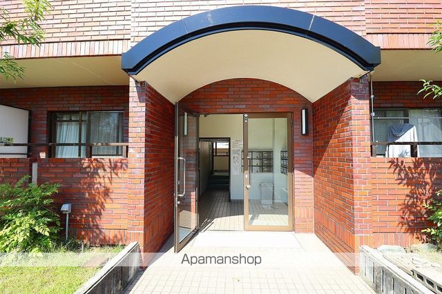 ハイツ池本IIの玄関写真