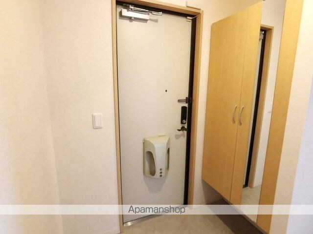 和歌山県和歌山市出水[2LDK/58.37m2]の玄関
