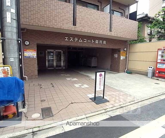 エステムコート御所南の玄関写真