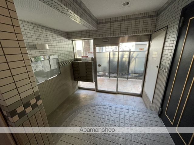 コンフォール井尻の玄関写真