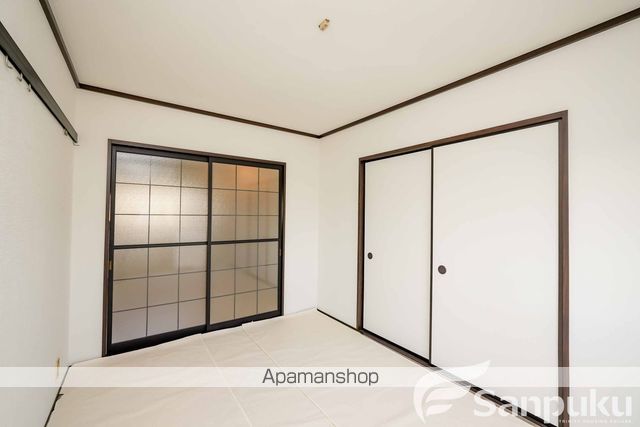 ドエル東山 C棟の内装写真