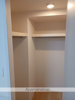 エレガンテ[1LDK/44.02m2]の収納