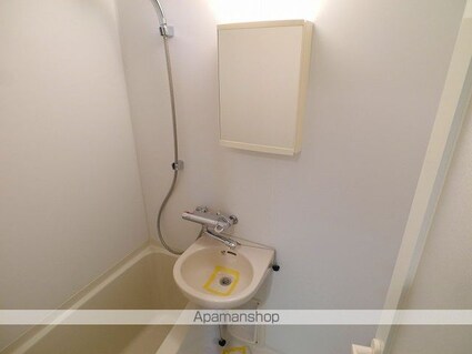 プラウドフラット早稲田[1K/22.01m2]の洗面所