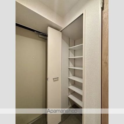 エルファーロ駒沢公園Ⅰ[2LDK/49.01m2]の玄関