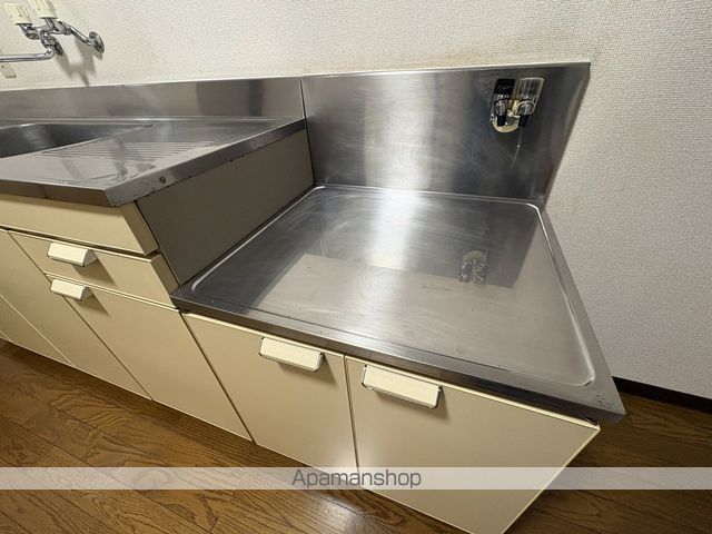 パインパレス根塚の内装写真