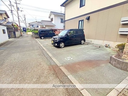 セジュール楓[1LDK/55m2]の駐車場