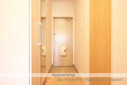 イーストブルー　Ｉ[1R/33.78m2]の玄関