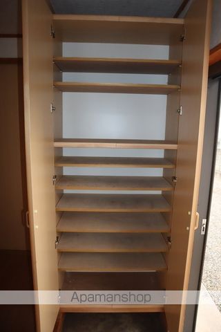福岡市早良区 2階建 築30年の内装写真