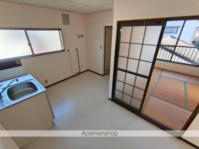 ファミーユはしぐちの内装写真