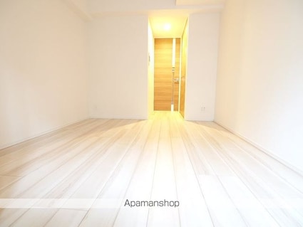 レジディア大手町北[1K/25.2m2]のリビング・居間