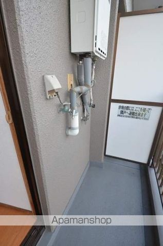 宮正商船ビルの内装写真