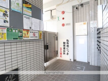 愛知県名古屋市昭和区花見通３丁目[1R/23.45m2]のエントランス2