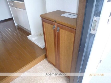 フルーレ伊勢[1K/25.56m2]の玄関