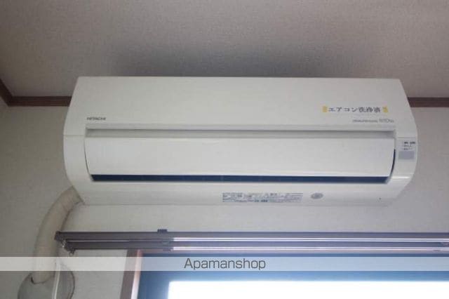 コマンドモジュールの内装写真