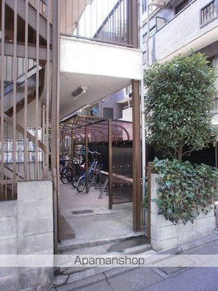 三協ハウス[2DK/35m2]のエントランス1