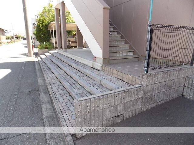 プチストーン[2LDK/49.5m2]の共用部2