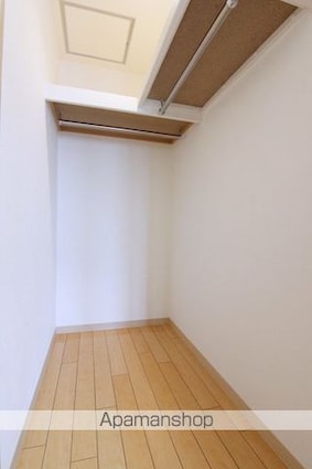 エンブレム衣山[1DK/40.5m2]の収納