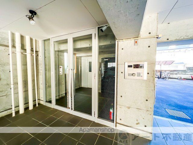 アスプラス山越の玄関写真