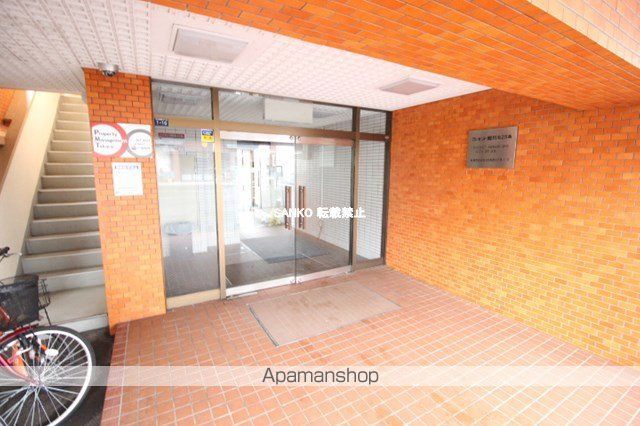クレセント細川北25条の玄関写真