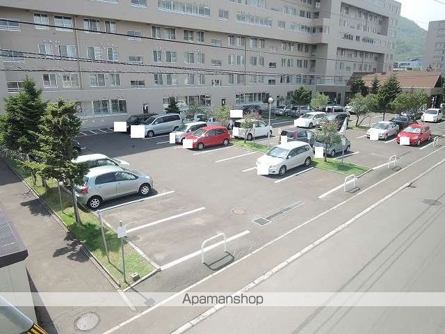 コープ野村山鼻の外観写真