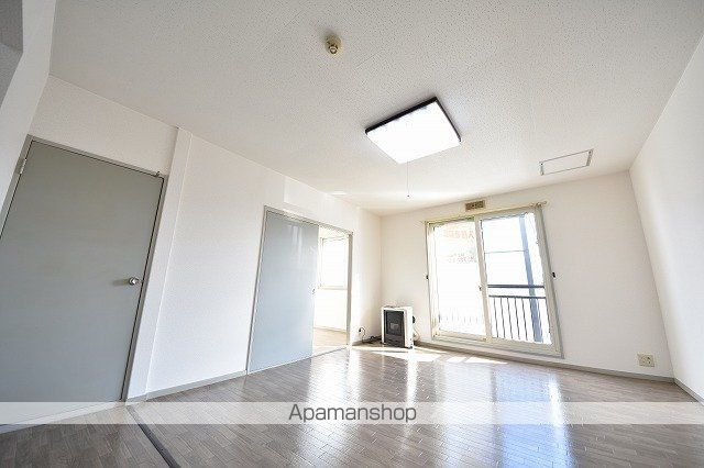 プルミエール新琴似Bの内装写真
