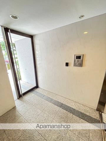 アトラスリベルタ新御徒町の玄関写真