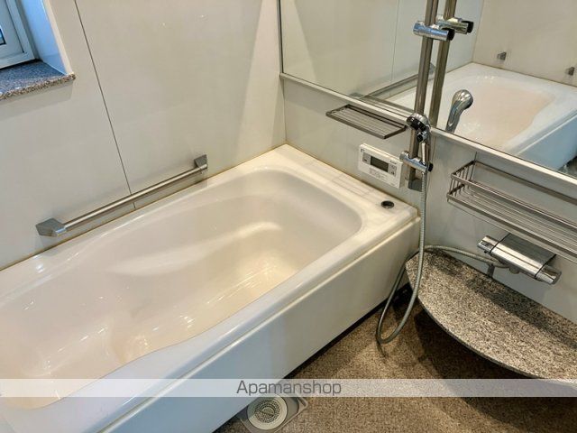 さいたま市緑区 2階建 築8年の内装写真