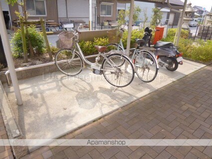 シャルマンコート１番館[2DK/45m2]の共用部4