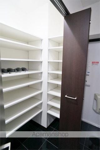 レモンバームの内装写真