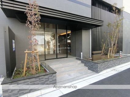 ＲＹＯＧＯＫＵ　ＳＴＡＴＩＯＮ　ＲＥＳＩＤＥＮＣＥ[1K/25.91m2]のエントランス1