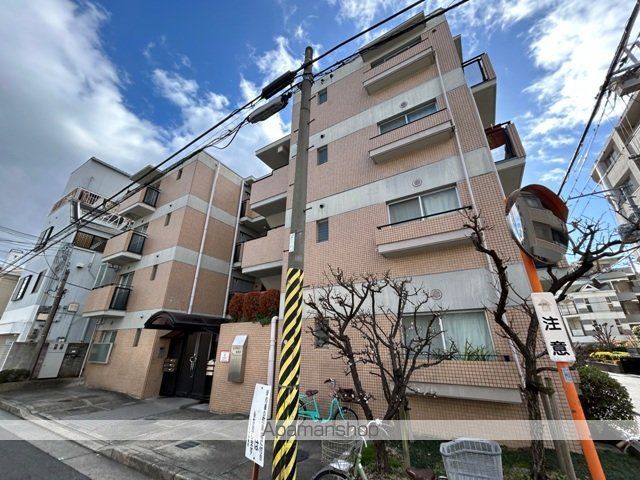 ロイヤル東園田の外観写真