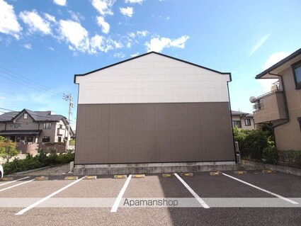 レオパレスヴィレッジ[2DK/49.68m2]の外観2