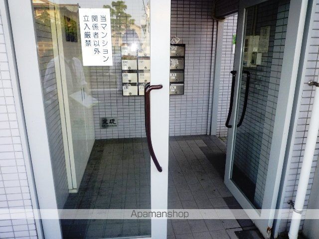 荒川マンションの玄関写真