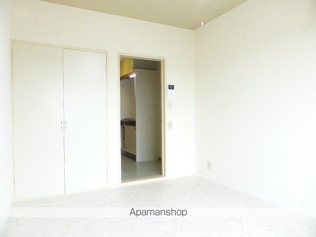 メゾンニシヤマの内装写真