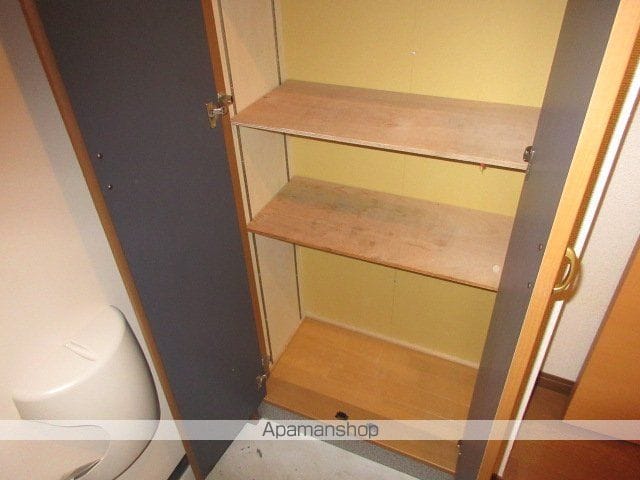 帯広市 3階建 築14年の内装写真