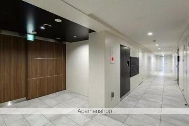 RELUXIA赤羽志茂の玄関写真