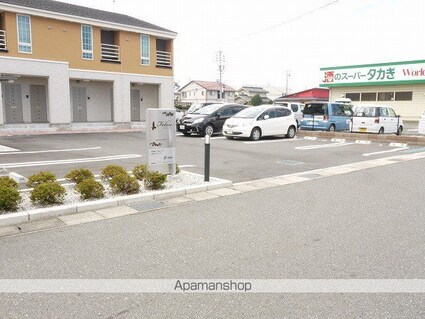 フェリーチェ[1LDK/42.04m2]の駐車場