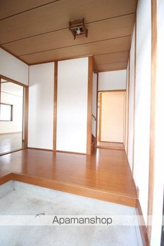 伊島町1丁目14-14戸建ての内装写真